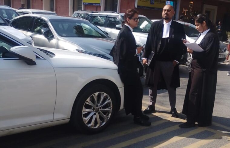 Best Female Family lawyer in Delhi